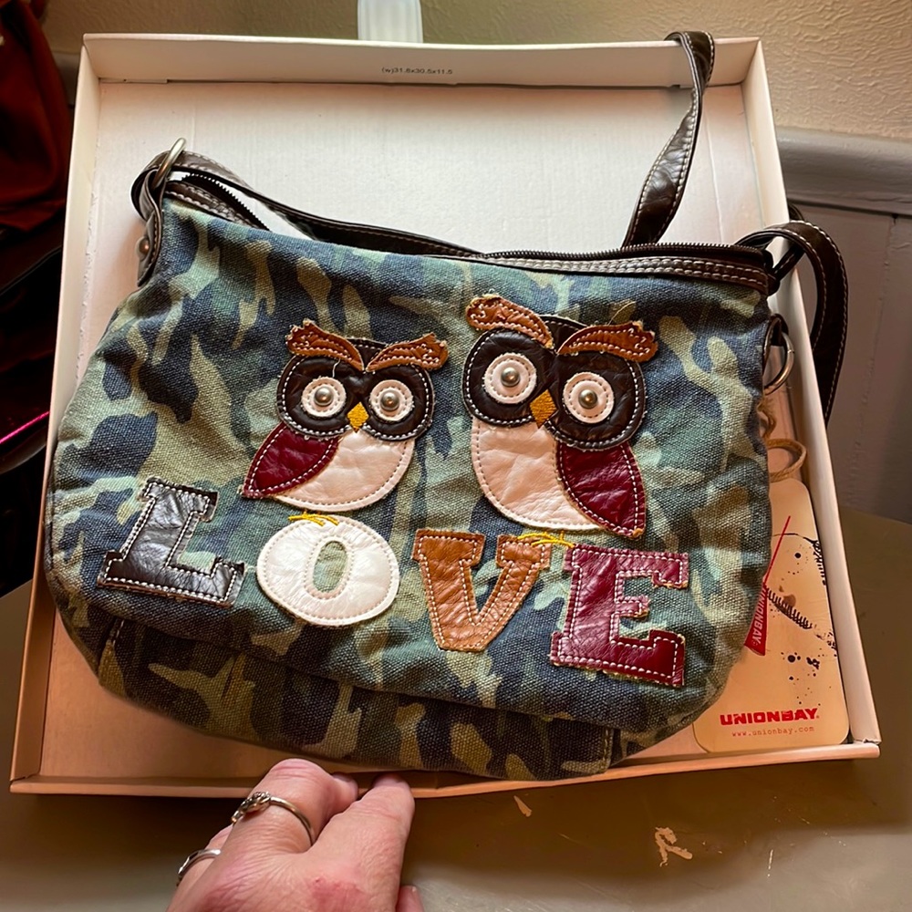 Unionbay Purse Camouflage with cute owls and Love.